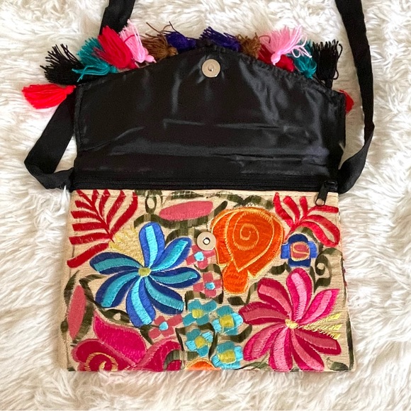 Handmade Mexican Colorful Tassel Crossbody Purse - Picture 4 of 5